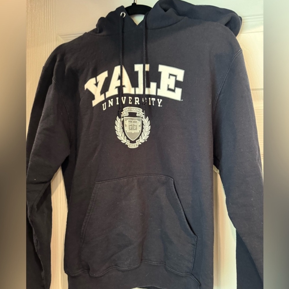 Navy Blue Yale Sweatshirt with Hood and Crest
